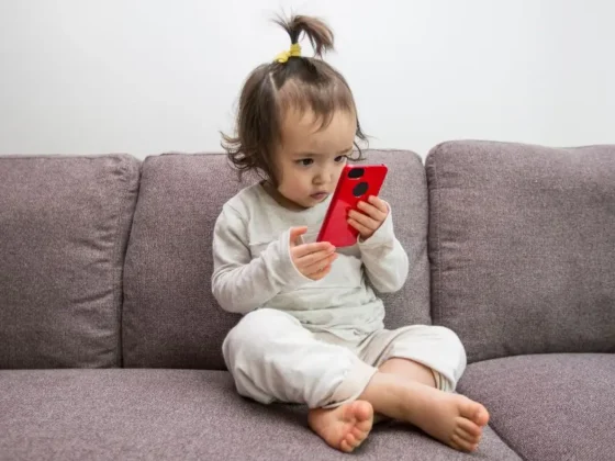 The Impact of Screen Time on Babies: What You Need to Know